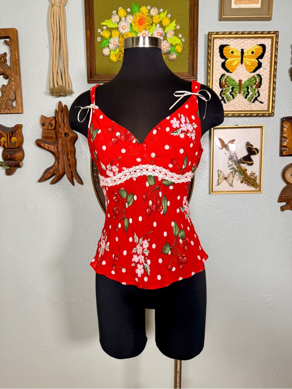 2000s Y2K Just In Time Cherry Floral Lace Top
